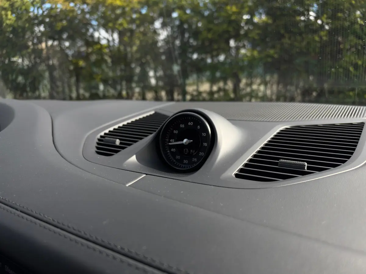 3.0 E-Hybrid | Sportdesign | Passenger Display | 4-Wielsturing | Softclose | Innodrive | Trekhaak | 18-Voudig | Sportuitlaat | HD-Matrix | Head-up | Bose | Sportchrono |
