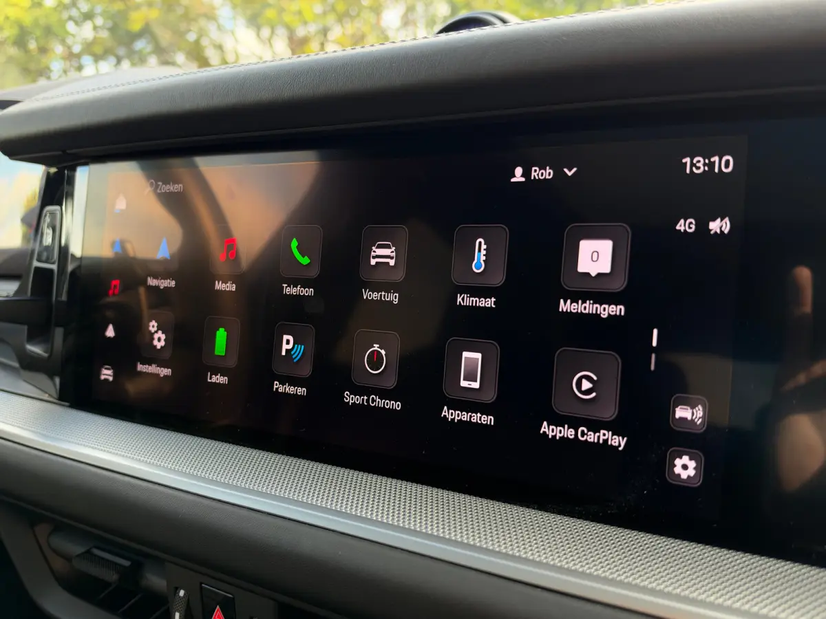 3.0 E-Hybrid | Sportdesign | Passenger Display | 4-Wielsturing | Softclose | Innodrive | Trekhaak | 18-Voudig | Sportuitlaat | HD-Matrix | Head-up | Bose | Sportchrono |