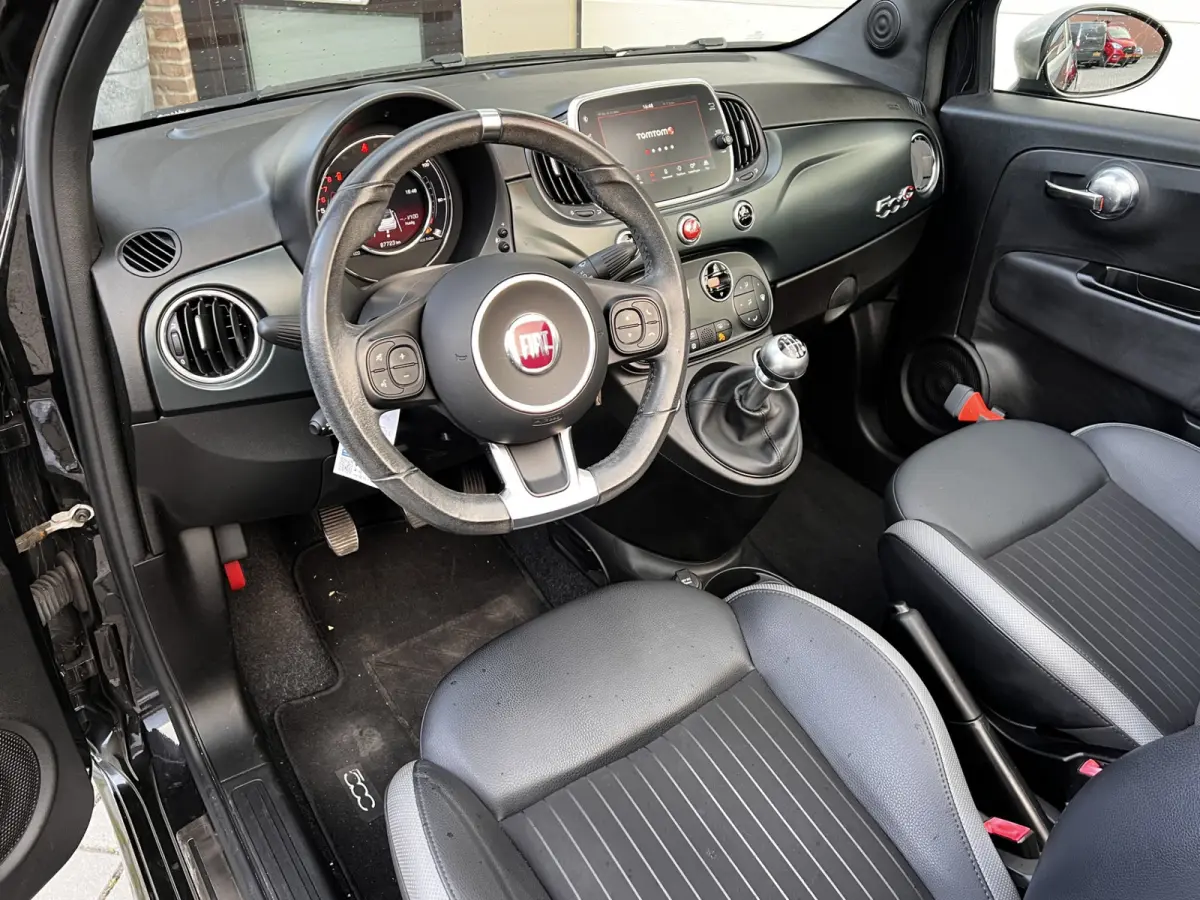 1.0 Hybrid Rockstar Cabrio | Sport Pakket | CarPlay | Climate | 16" LM Velgen | Leder Sport Int | Orig Nederlands | Navigatie | 1 Eigenaar!