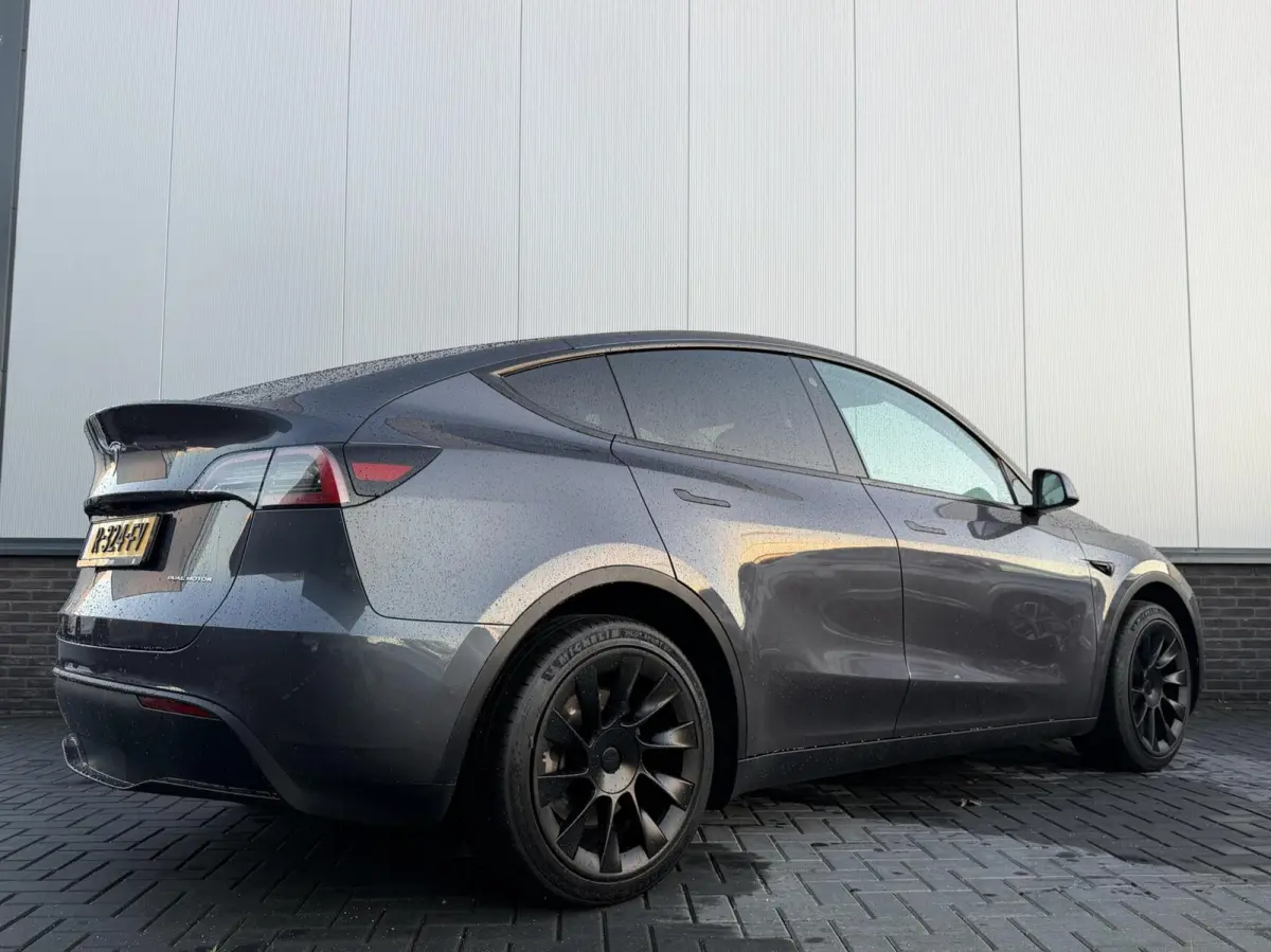 Long Range AWD 75 kWh