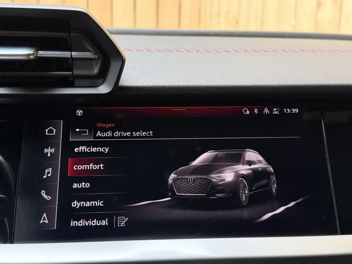 45 TFSI e S edition Competition SoH 93,33% | Apple CarPlay/Android Auto | Cruise & climate control | Lichtmetalen velgen | Leren bekleding | Navigatiesysteem | Parkeersensoren achter | Stoel