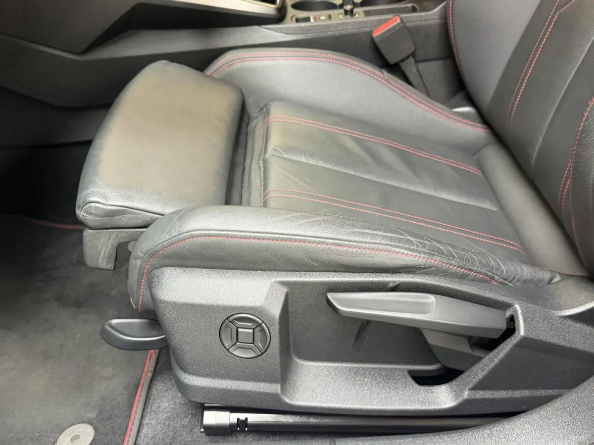 45 TFSI e S edition Competition SoH 93,33% | Apple CarPlay/Android Auto | Cruise & climate control | Lichtmetalen velgen | Leren bekleding | Navigatiesysteem | Parkeersensoren achter | Stoel