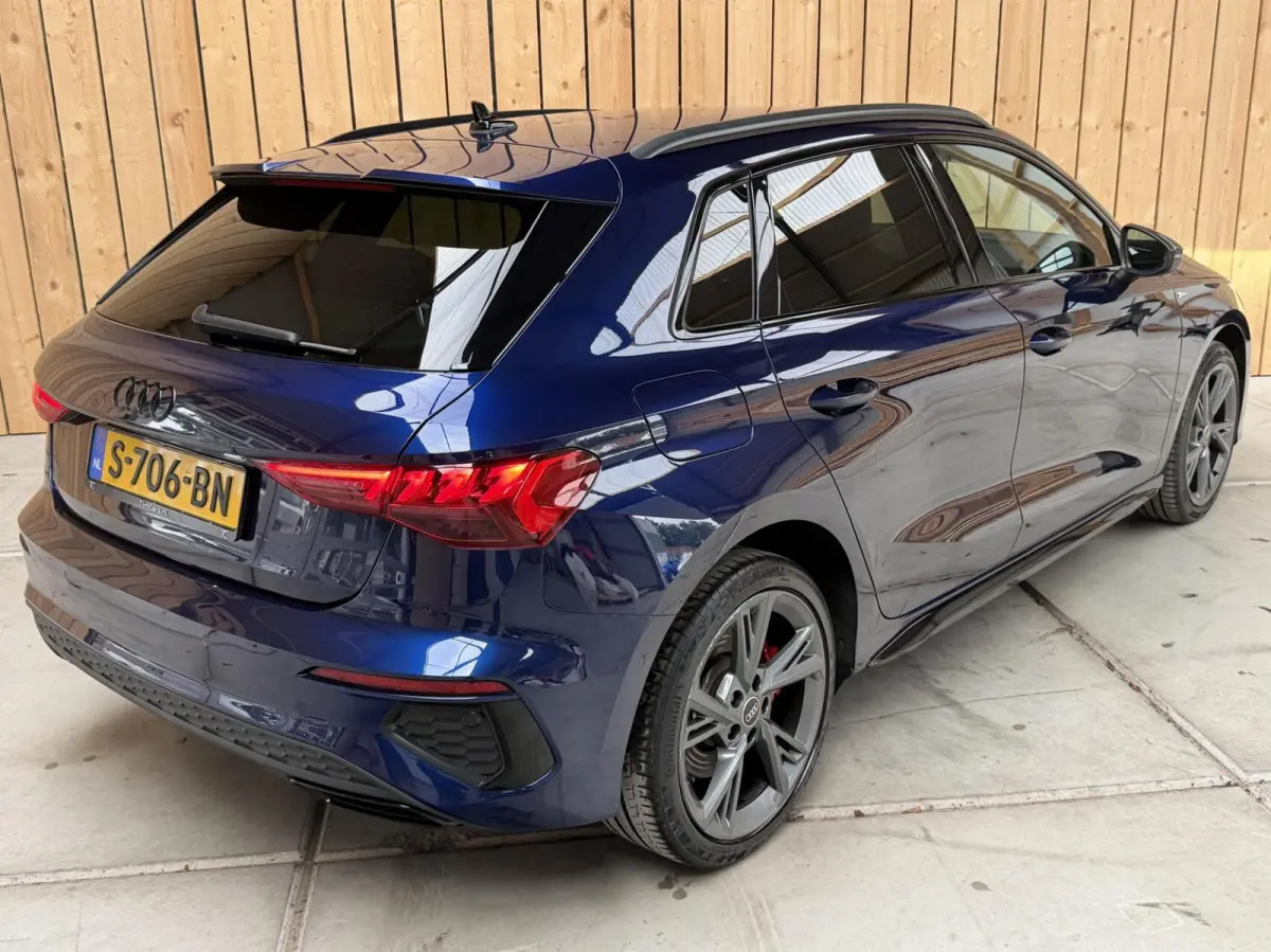 45 TFSI e S edition Competition SoH 93,33% | Apple CarPlay/Android Auto | Cruise & climate control | Lichtmetalen velgen | Leren bekleding | Navigatiesysteem | Parkeersensoren achter | Stoel