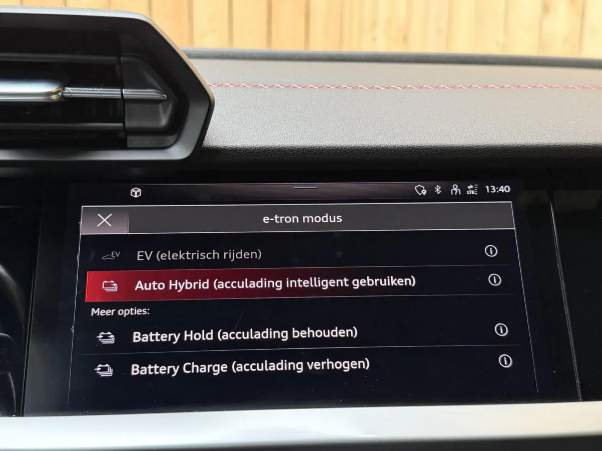 45 TFSI e S edition Competition SoH 93,33% | Apple CarPlay/Android Auto | Cruise & climate control | Lichtmetalen velgen | Leren bekleding | Navigatiesysteem | Parkeersensoren achter | Stoel