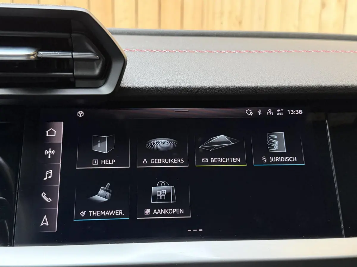 45 TFSI e S edition Competition SoH 93,33% | Apple CarPlay/Android Auto | Cruise & climate control | Lichtmetalen velgen | Leren bekleding | Navigatiesysteem | Parkeersensoren achter | Stoel