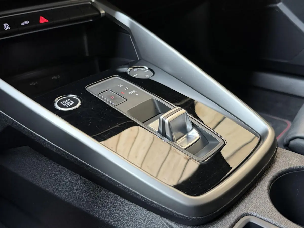 45 TFSI e S edition Competition SoH 93,33% | Apple CarPlay/Android Auto | Cruise & climate control | Lichtmetalen velgen | Leren bekleding | Navigatiesysteem | Parkeersensoren achter | Stoel