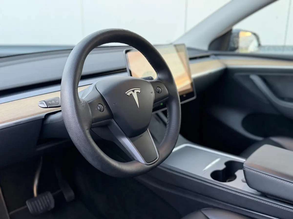 Long Range AWD 75 kWh