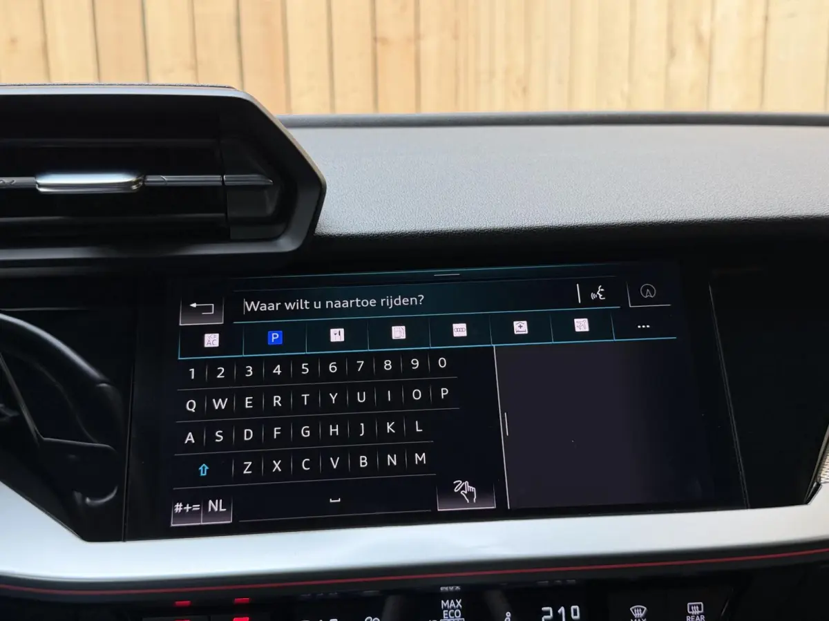 40 TFSI e Advanced edition SoH 97,6% | Apple CarPlay/Android Auto | Cruise & climate control | LED verlichting | Navigatiesysteem | Sfeerverlichting | Sportstoelen | Parkeersensoren achter |