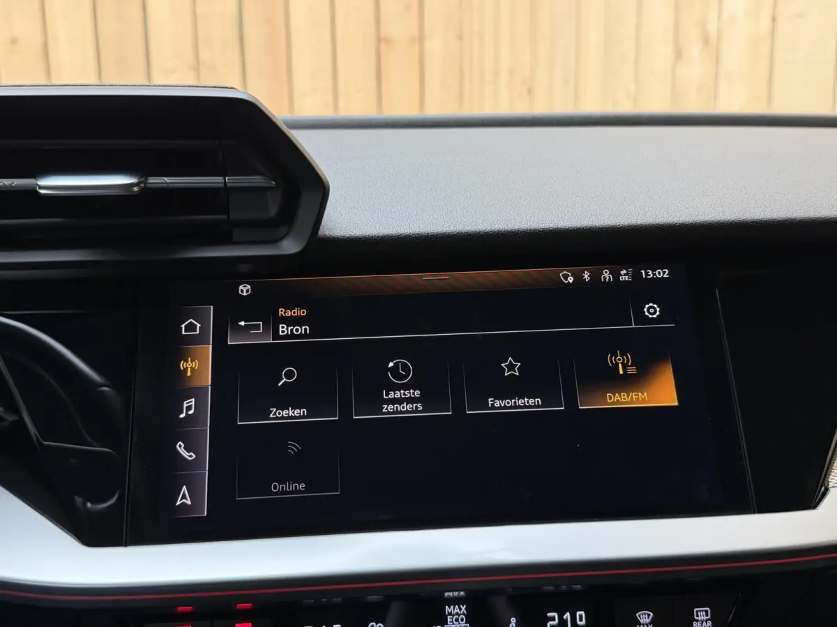 40 TFSI e Advanced edition SoH 97,6% | Apple CarPlay/Android Auto | Cruise & climate control | LED verlichting | Navigatiesysteem | Sfeerverlichting | Sportstoelen | Parkeersensoren achter |