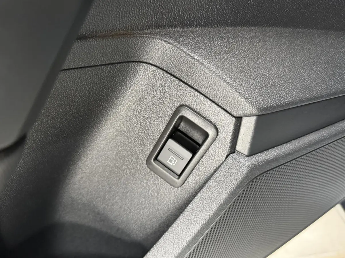 40 TFSI e Advanced edition SoH 97,6% | Apple CarPlay/Android Auto | Cruise & climate control | LED verlichting | Navigatiesysteem | Sfeerverlichting | Sportstoelen | Parkeersensoren achter |