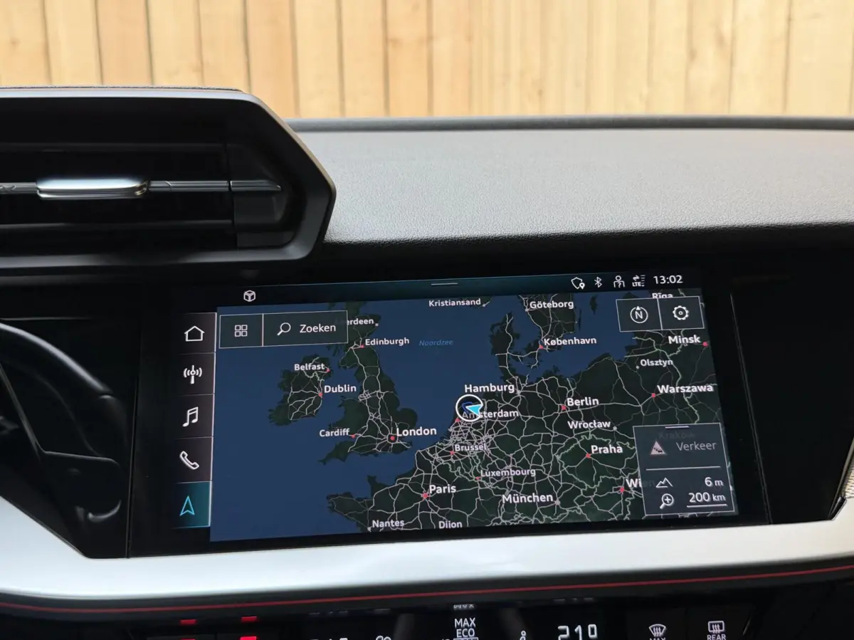 40 TFSI e Advanced edition SoH 97,6% | Apple CarPlay/Android Auto | Cruise & climate control | LED verlichting | Navigatiesysteem | Sfeerverlichting | Sportstoelen | Parkeersensoren achter |