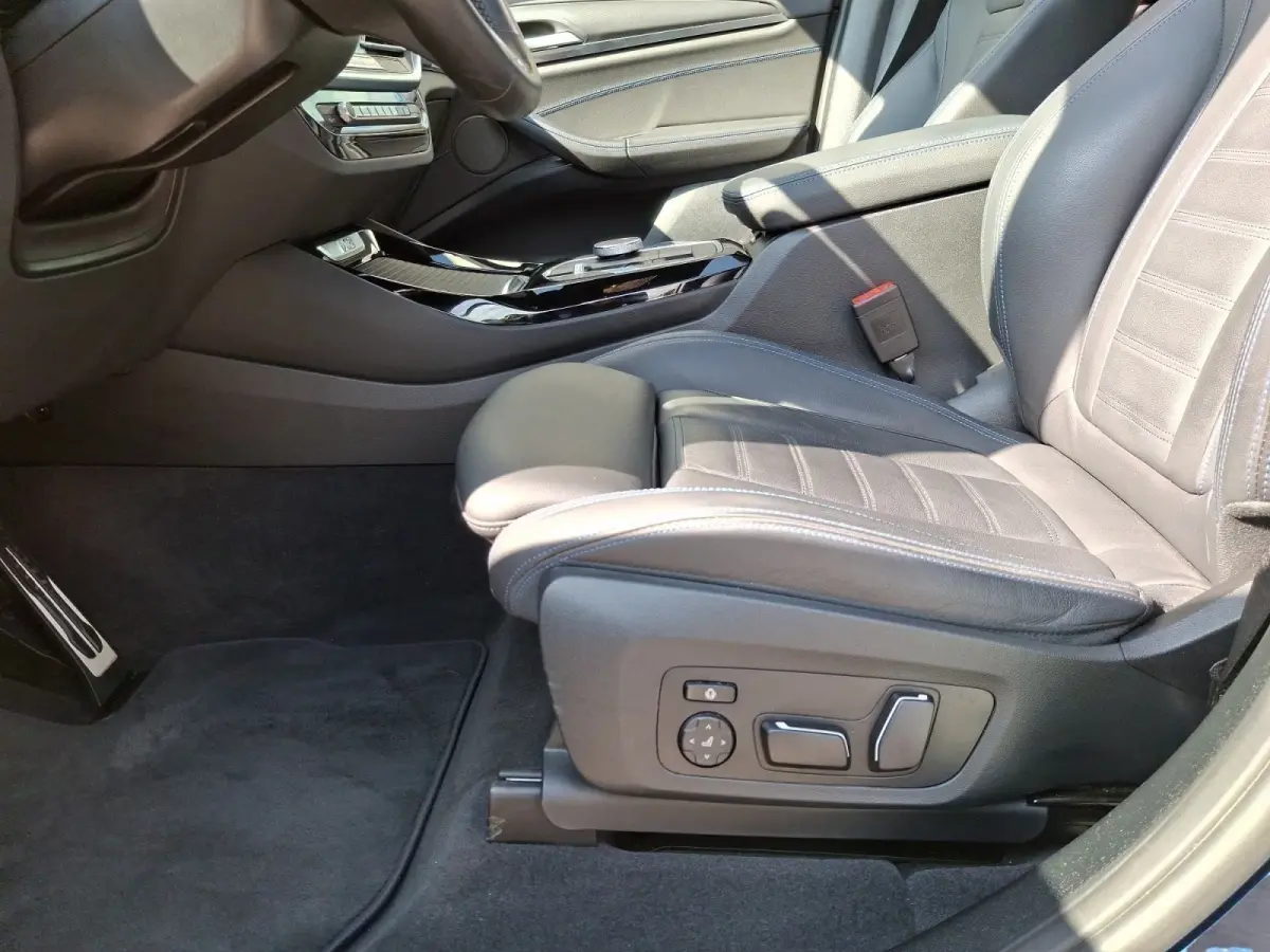M-SPORT 80 kWh (210kW/286pk) ** LED, LEDER, PANO, TREKH, VERW. STUUR, 20-inch LMV ** 1e EIG - UNFALLFREI ** ** INFORMEER OOK NAAR ONZE AANTREKKELIJKE FINANCIAL-LEASE TARIEVEN **