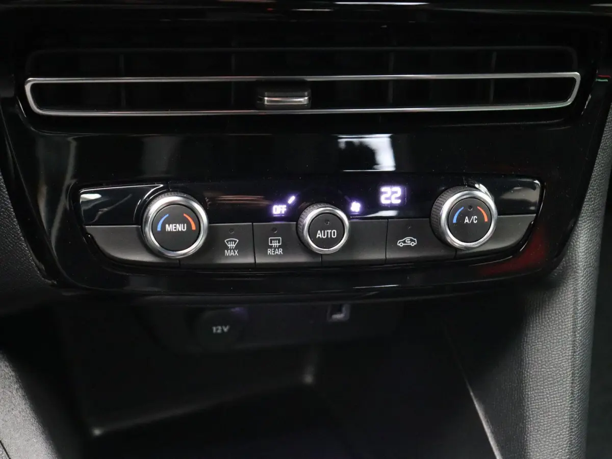 GS Line 50-kWh 11kw bl. | 11 kW 3-fase laden | Cruise control | Achteruitrijcamera | Climate control | Navigatie | Keyless | LED verlichting |
