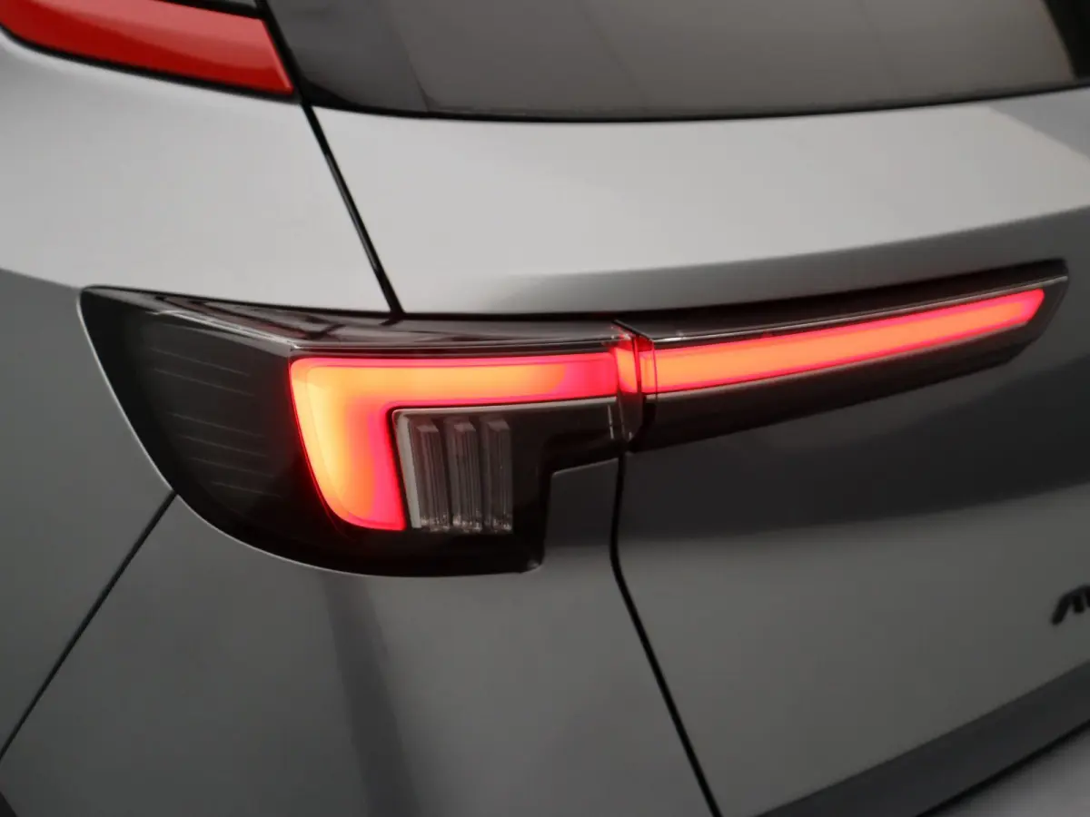 GS Line 50-kWh 11kw bl. | 11 kW 3-fase laden | Cruise control | Achteruitrijcamera | Climate control | Navigatie | Keyless | LED verlichting |