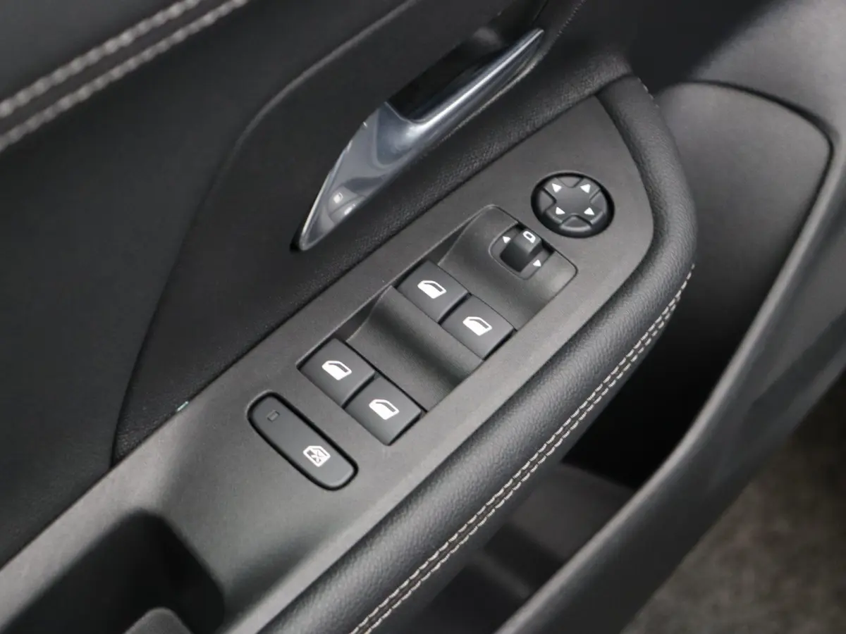 GS Line 50-kWh 11kw bl. | 11 kW 3-fase laden | Cruise control | Achteruitrijcamera | Climate control | Navigatie | Keyless | LED verlichting |