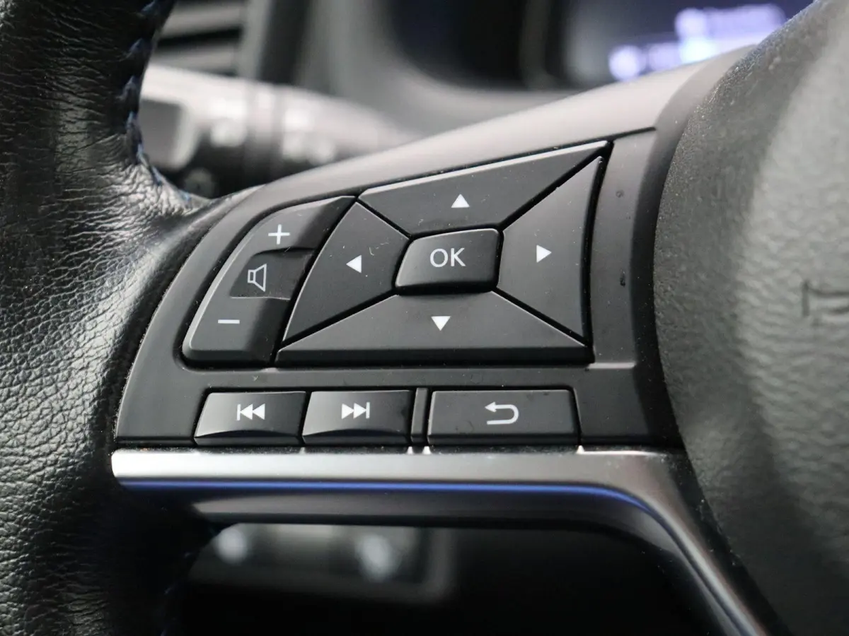 e+ N-Connecta 62 kWh | Stoelverwarming voor & achter | Stuurverwarming | ProPILOT | Climate control | Apple CarPlay | DAB radio |