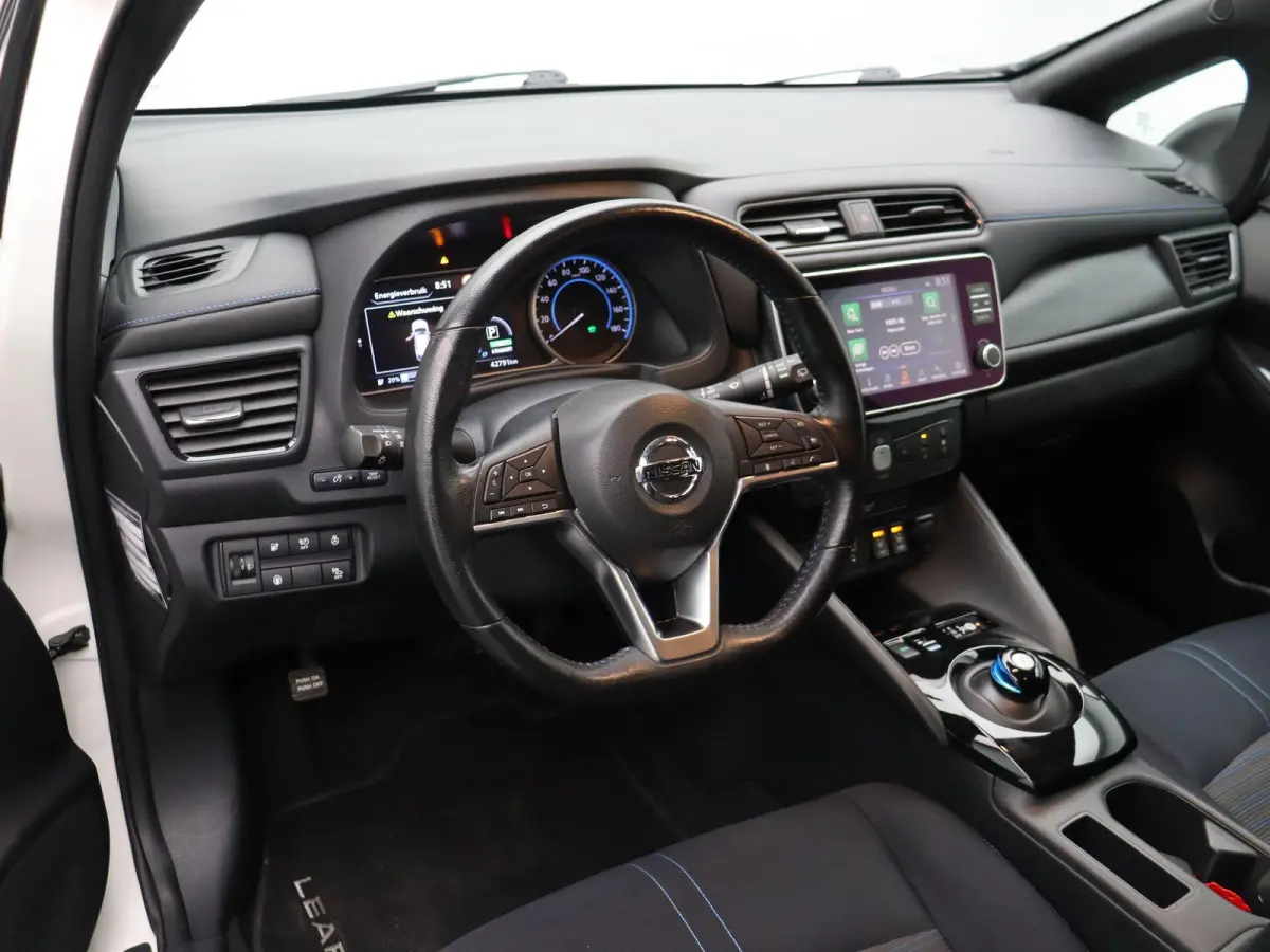 e+ N-Connecta 62 kWh | Stoelverwarming voor & achter | Stuurverwarming | ProPILOT | Climate control | Apple CarPlay | DAB radio |