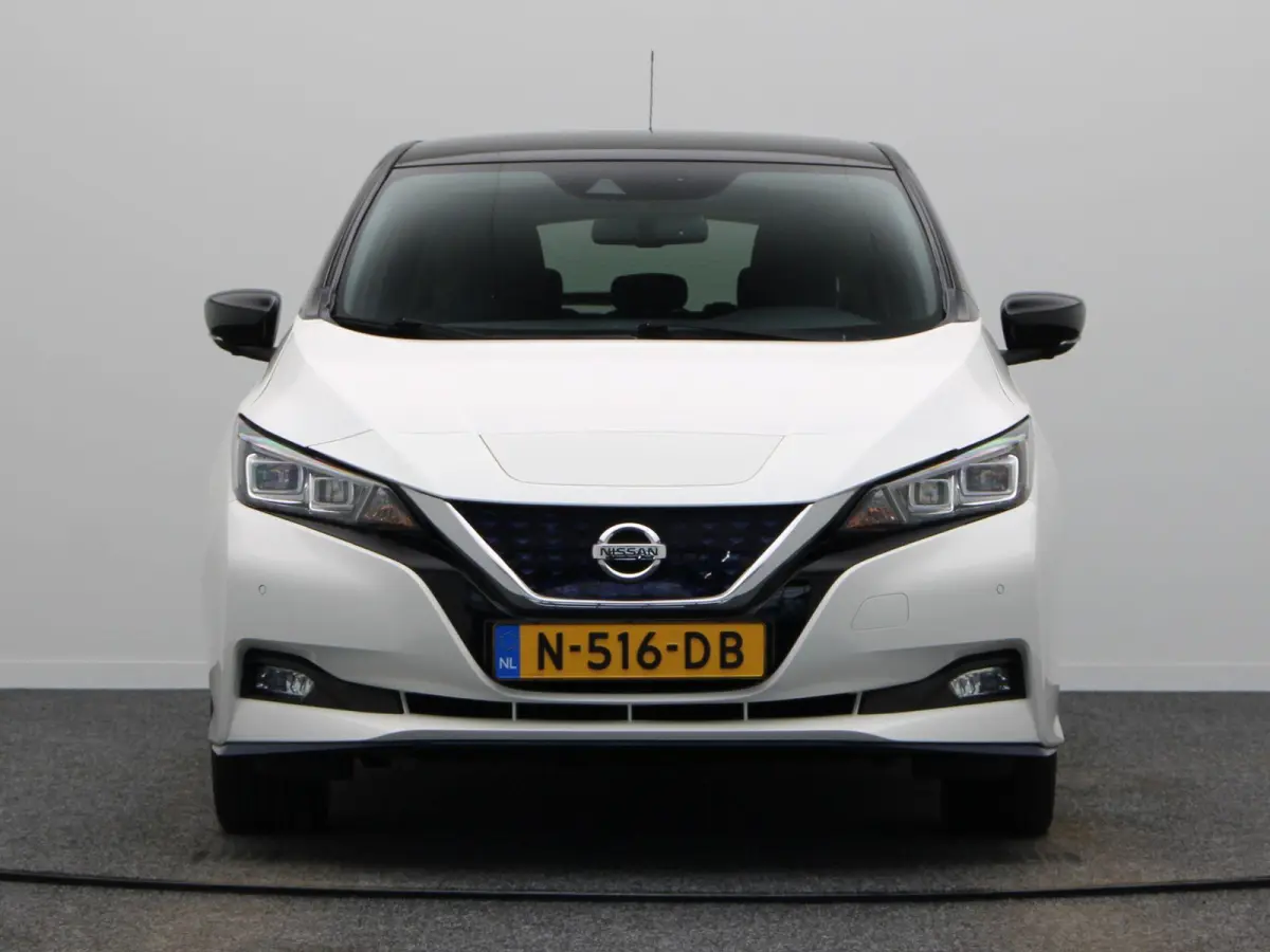 e+ N-Connecta 62 kWh | Stoelverwarming voor & achter | Stuurverwarming | ProPILOT | Climate control | Apple CarPlay | DAB radio |