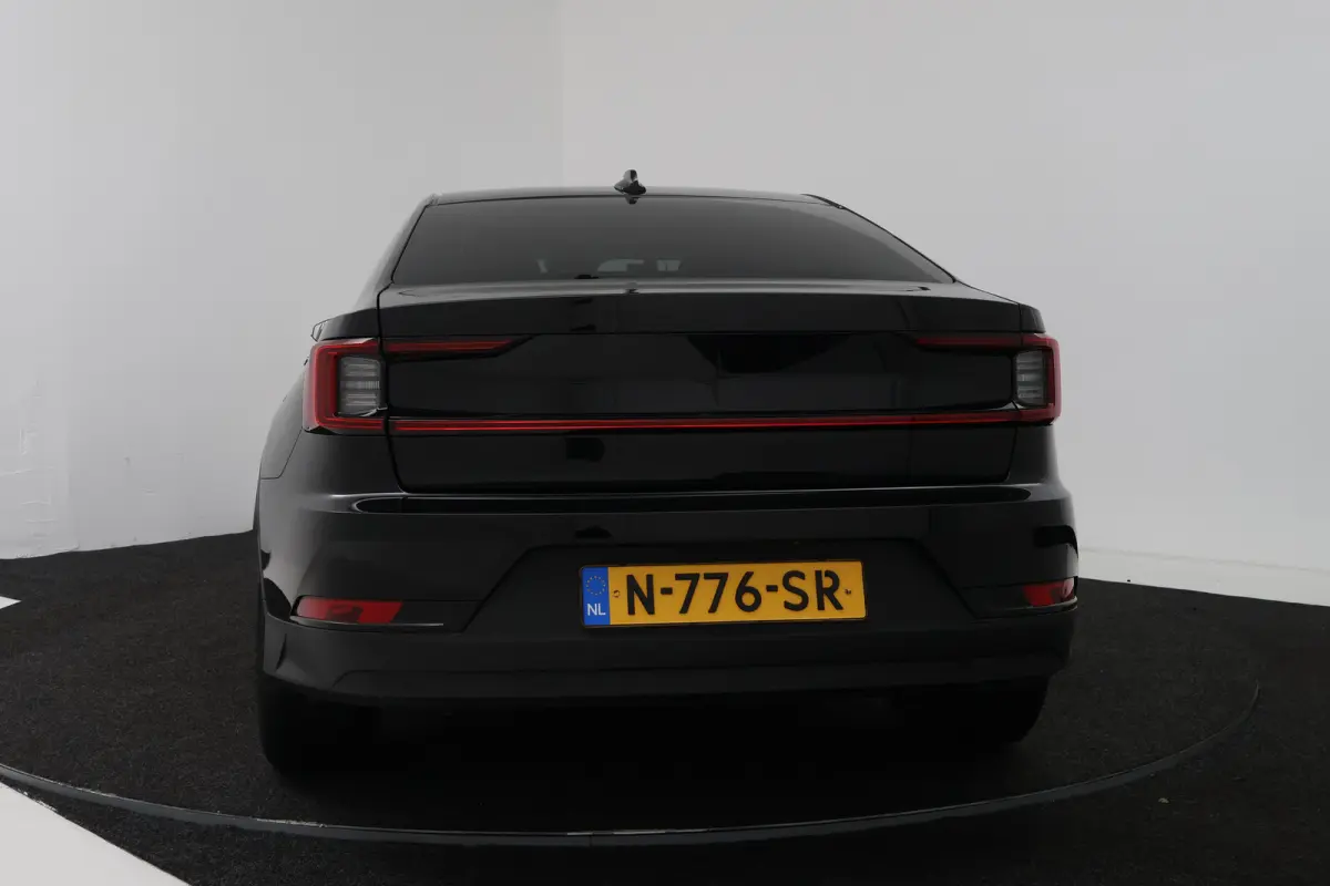 Standard Range Single Motor 63kWh (CAMERA, STOELVERWARMING, CARPLAY)