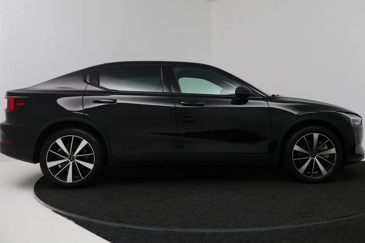 Standard Range Single Motor 63kWh (CAMERA, STOELVERWARMING, CARPLAY)
