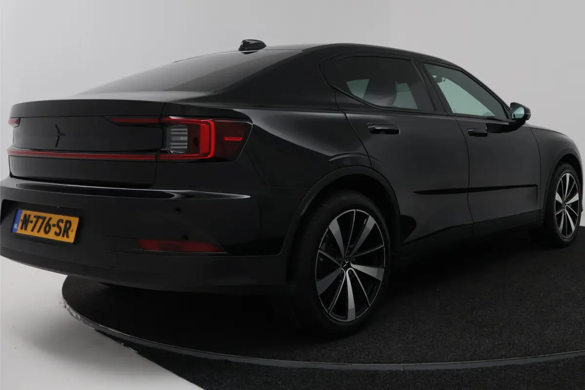 Standard Range Single Motor 63kWh (CAMERA, STOELVERWARMING, CARPLAY)