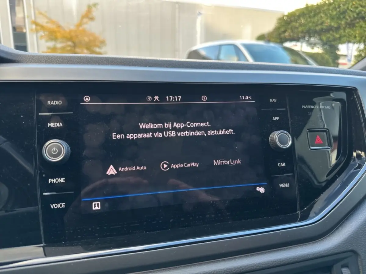 1.0 TSI DSG R-LINE PANO-DAK/CAMERA/ACC/IQ-LIGHTS/STOELVERW/CARPLAY