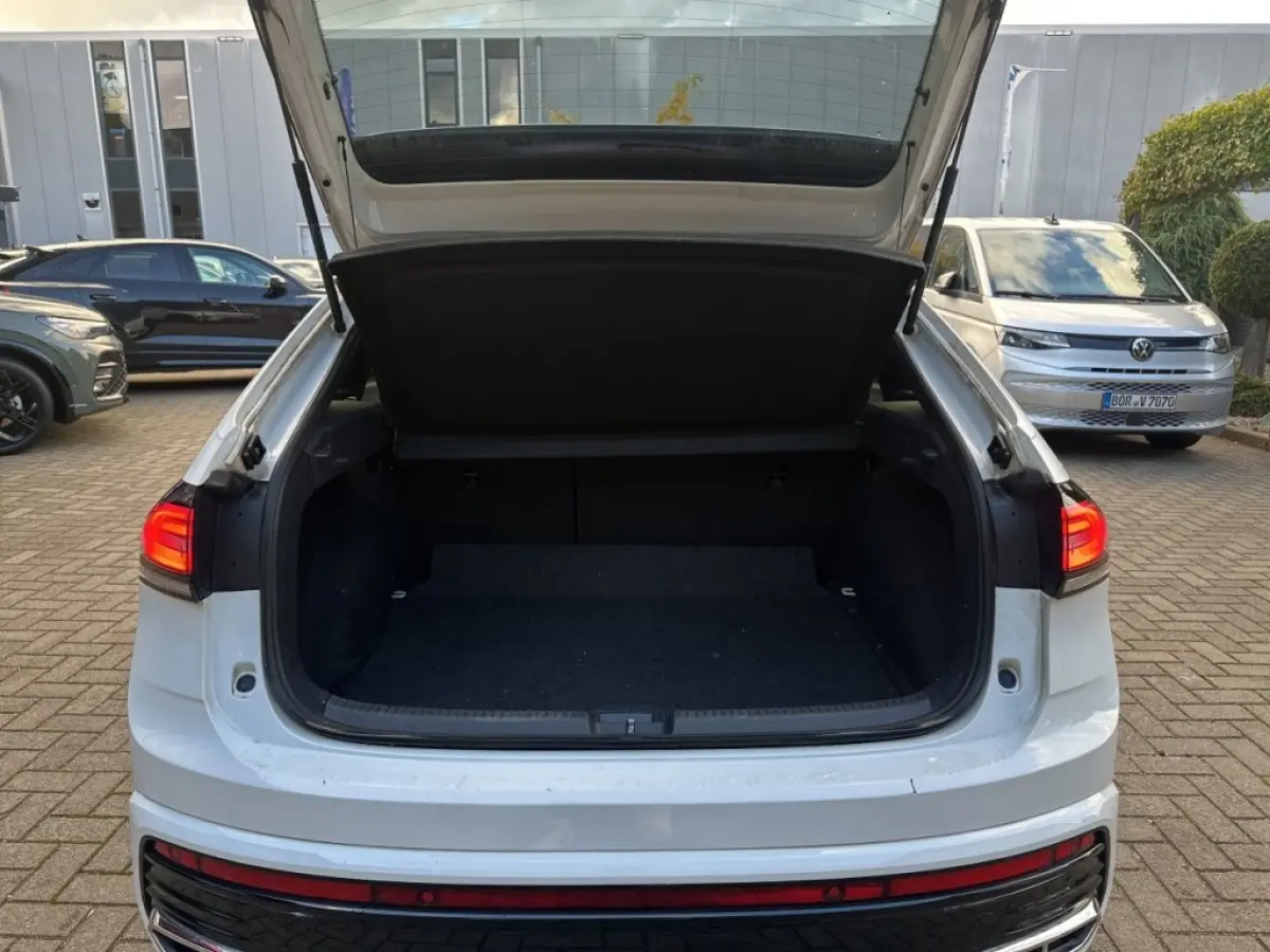 1.0 TSI DSG R-LINE PANO-DAK/CAMERA/ACC/IQ-LIGHTS/STOELVERW/CARPLAY