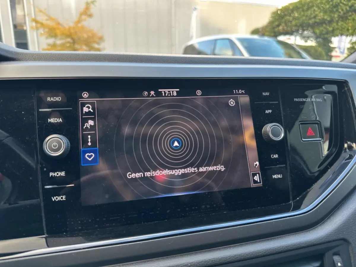 1.0 TSI DSG R-LINE PANO-DAK/CAMERA/ACC/IQ-LIGHTS/STOELVERW/CARPLAY