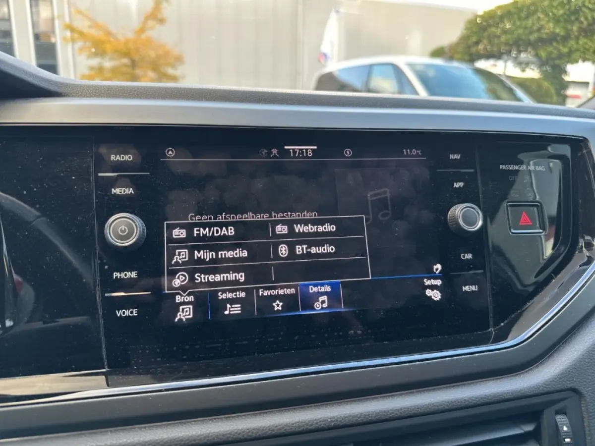 1.0 TSI DSG R-LINE PANO-DAK/CAMERA/ACC/IQ-LIGHTS/STOELVERW/CARPLAY