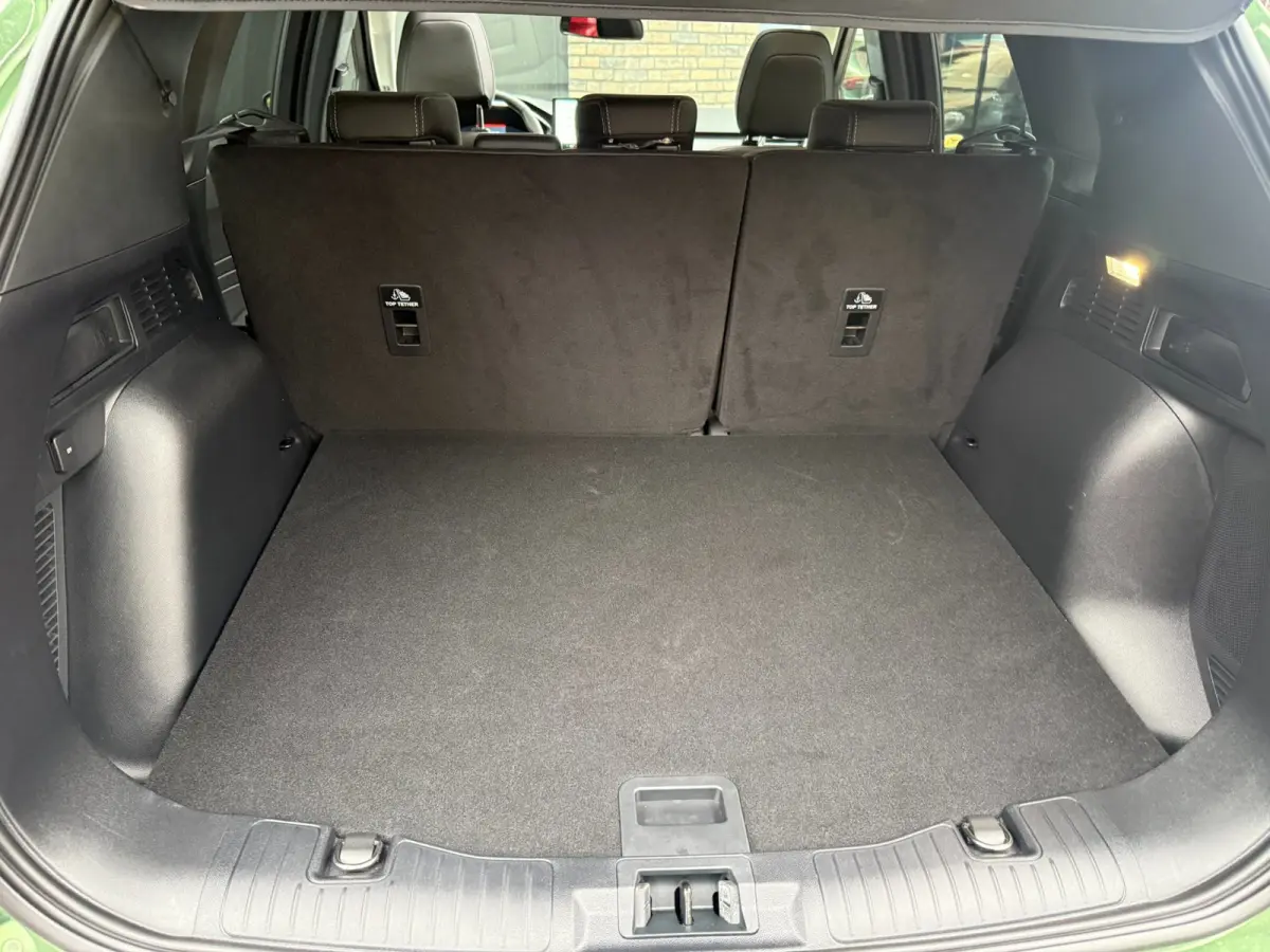 2.5 243pk PHEV Active X Winter, Panorama, HUD, Adop Cruise, 360gr-camera etc.