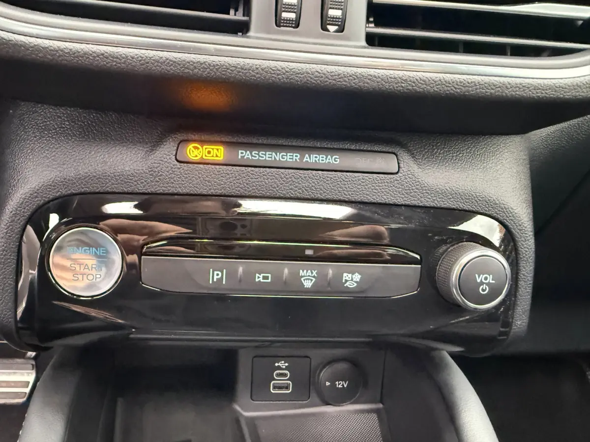 2.5 243pk PHEV Active X Winter, Panorama, HUD, Adop Cruise, 360gr-camera etc.