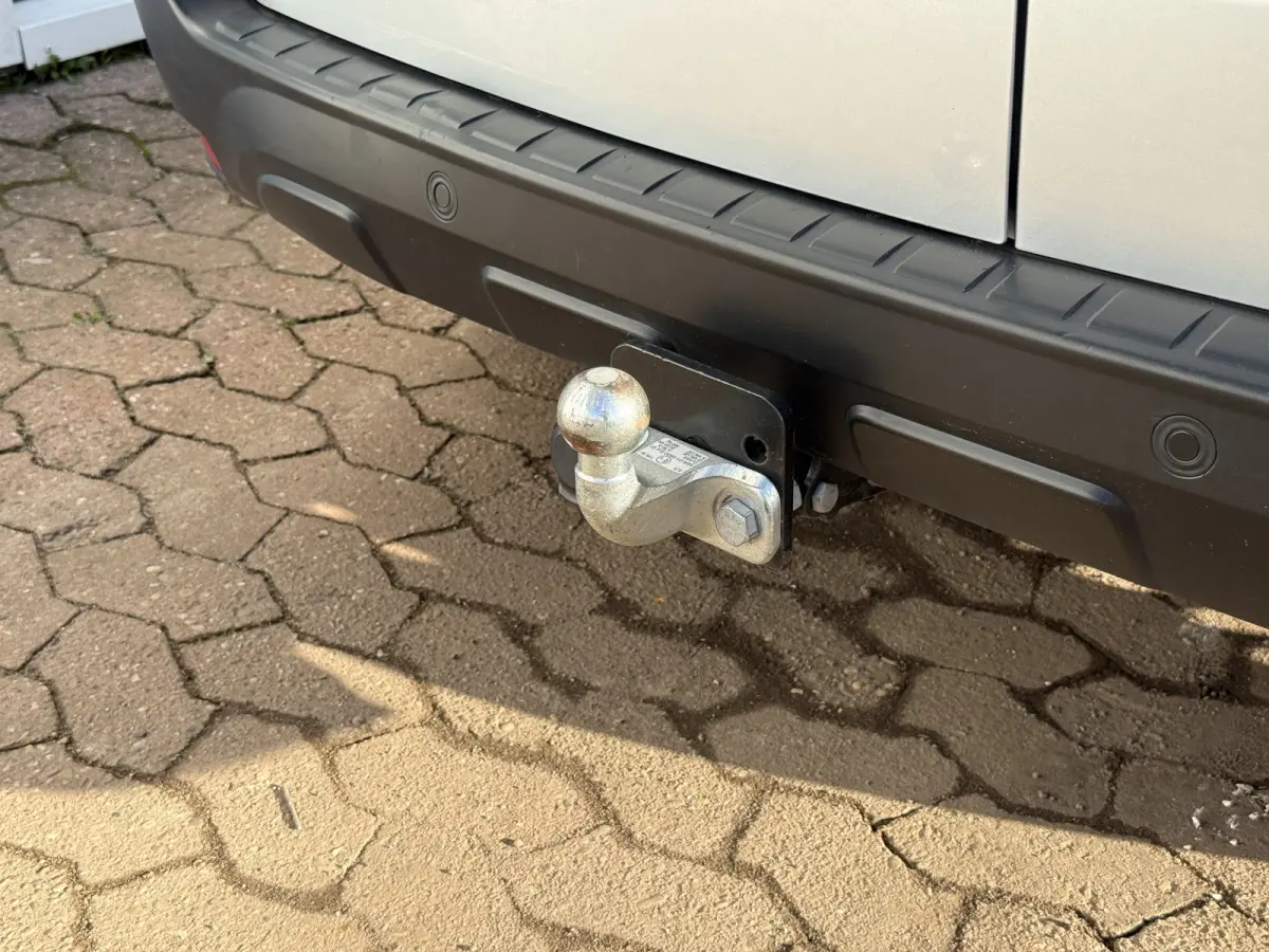 1.5 Blue dCi L1 Airco Cruise Control Trekhaak Parkeersensoren Achter Sidebars Euro 6