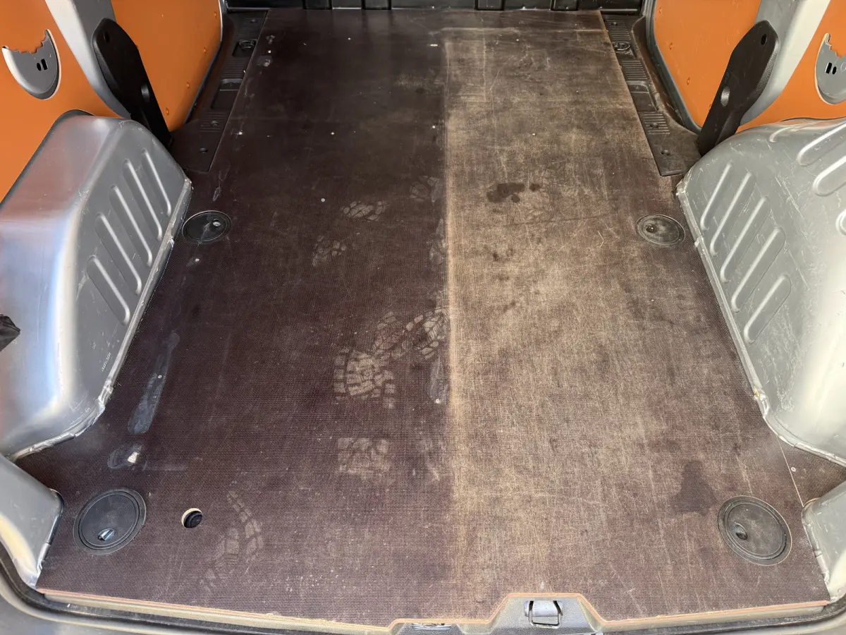 1.5 Blue dCi L1 Airco Cruise Control Trekhaak Parkeersensoren Achter Sidebars Euro 6