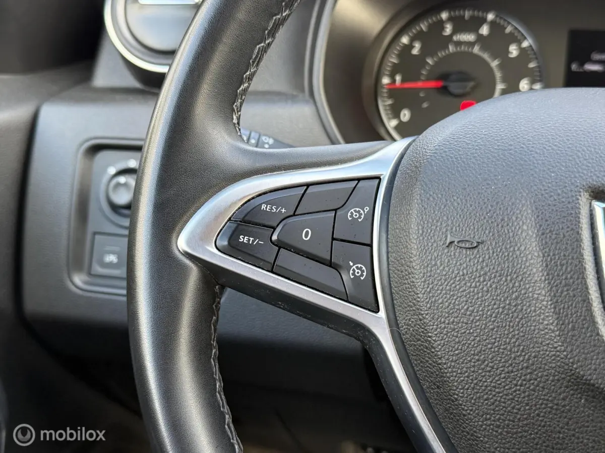 1.0 TCe Bi-Fuel | LPG | CarPlay | Camera
