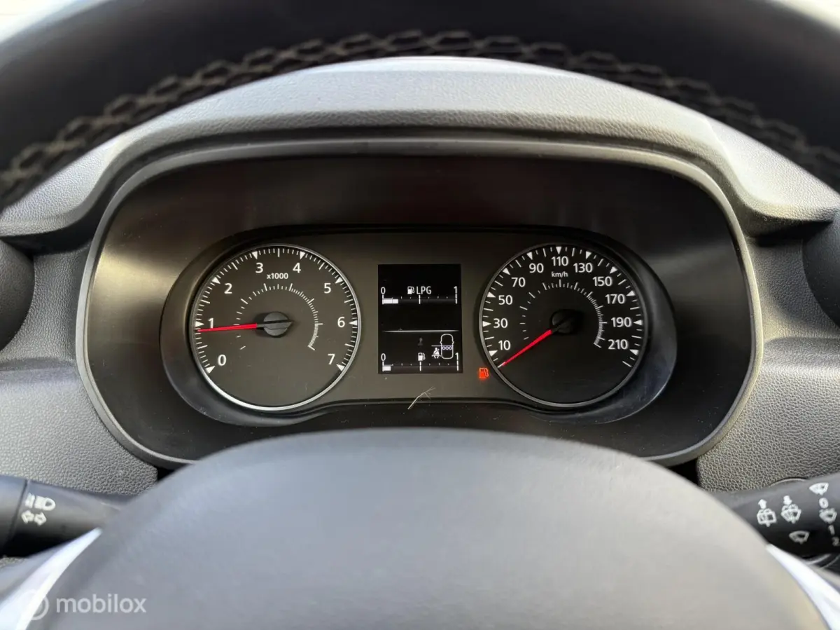 1.0 TCe Bi-Fuel | LPG | CarPlay | Camera