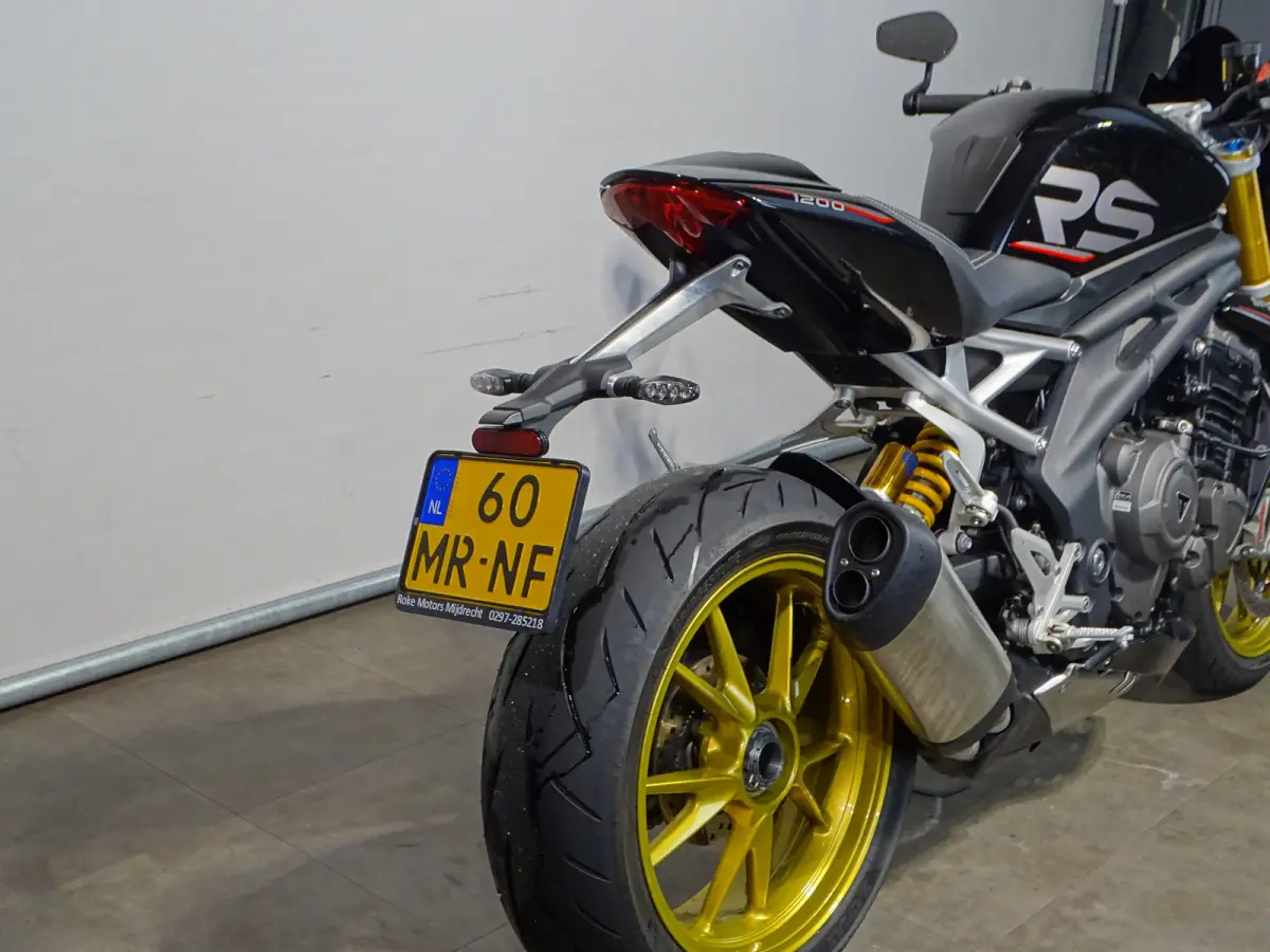 1200 RS