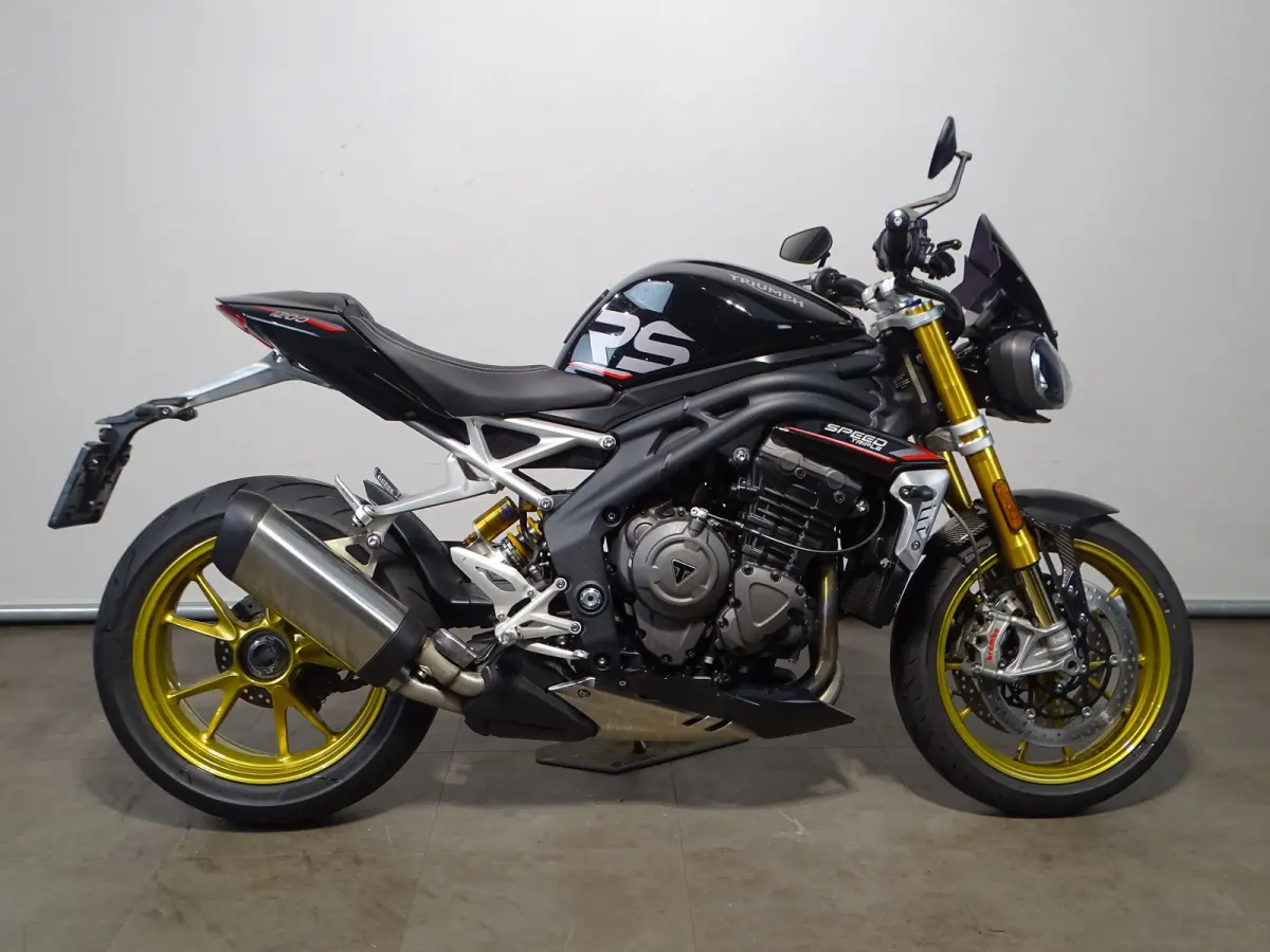1200 RS