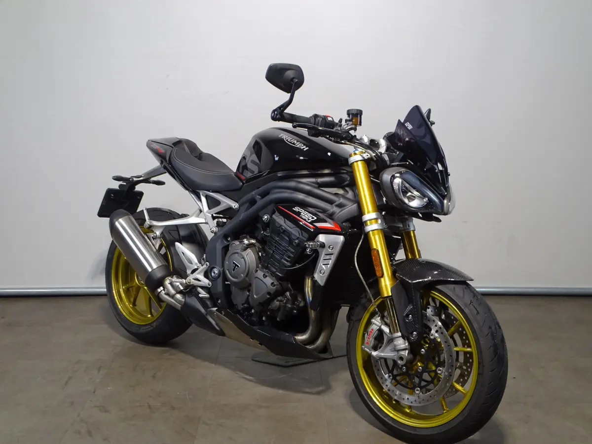 1200 RS