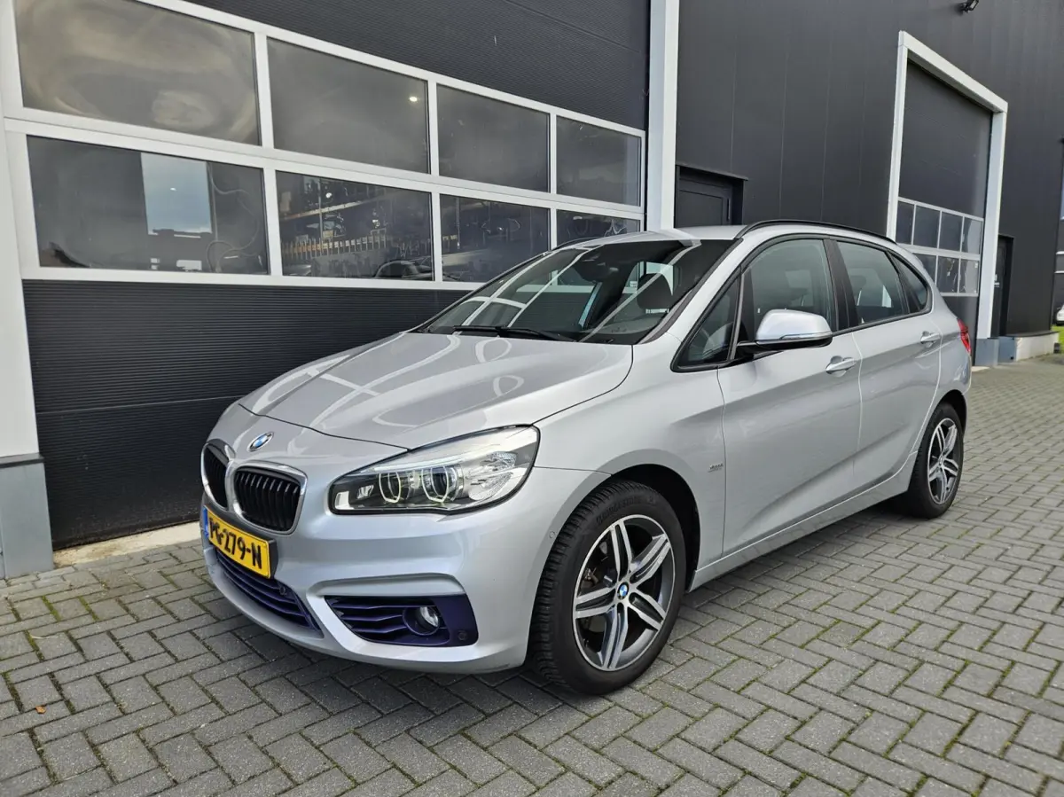 218i High Executive Sport Automaat