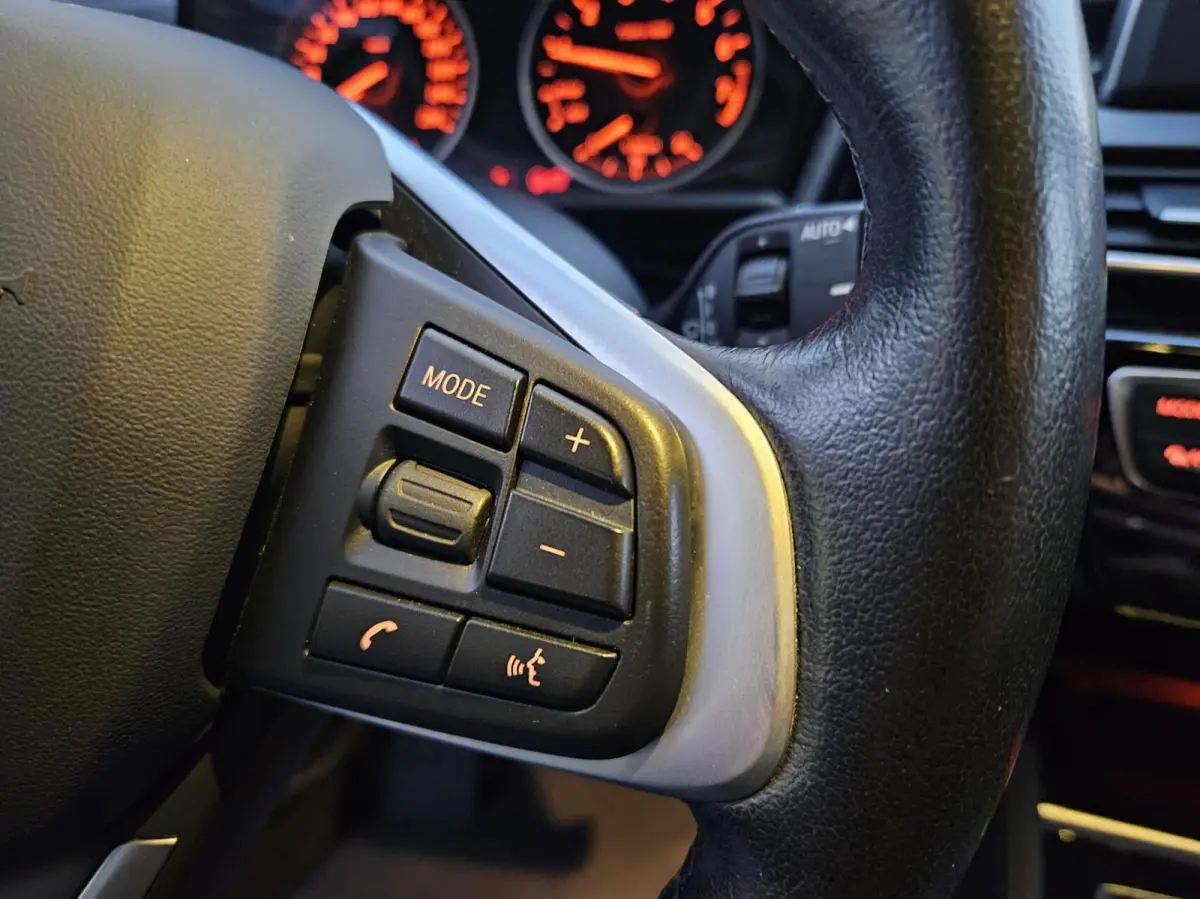 218i High Executive Sport Automaat