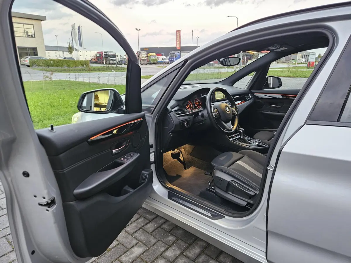218i High Executive Sport Automaat