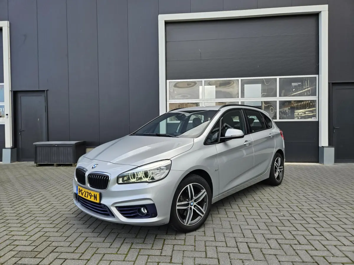 218i High Executive Sport Automaat