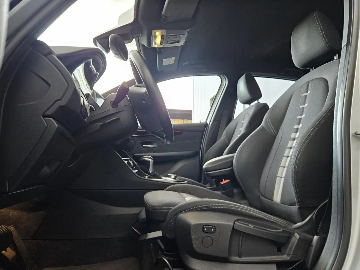 218i High Executive Sport Automaat