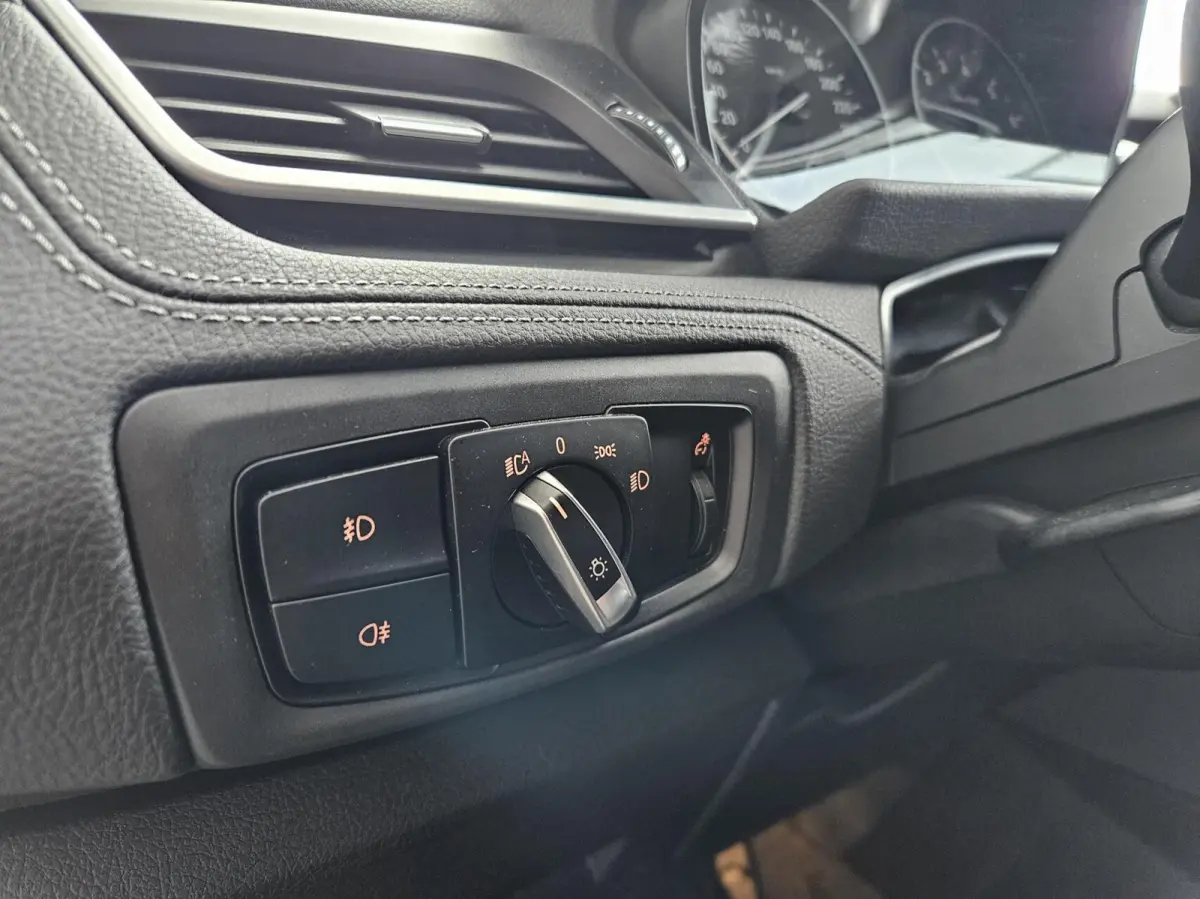 218i High Executive Sport Automaat