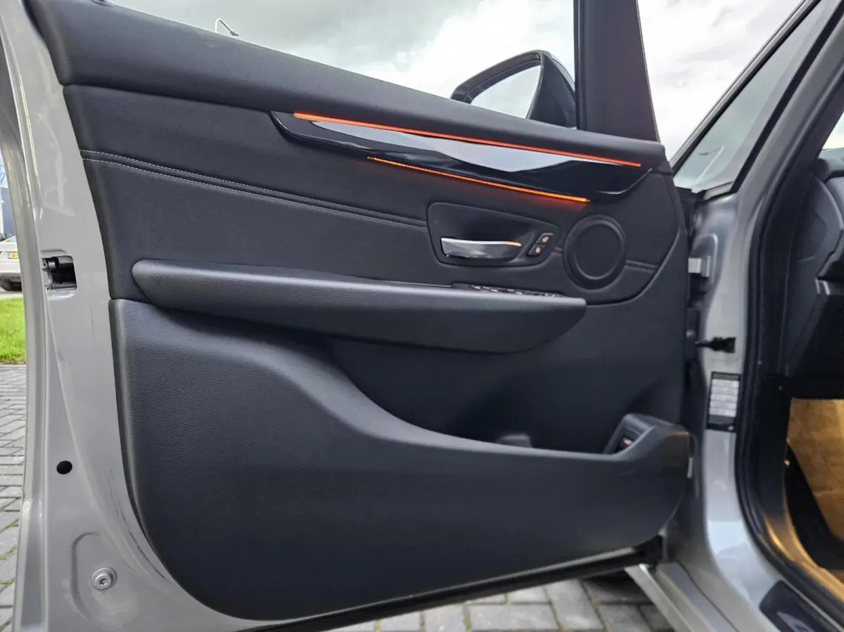 218i High Executive Sport Automaat