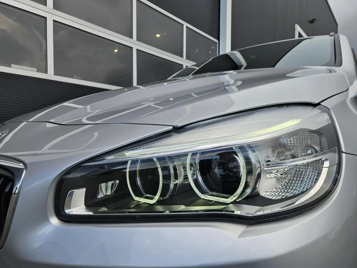 218i High Executive Sport Automaat