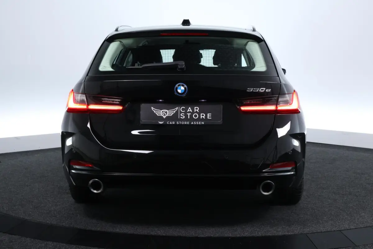 330e LCI FACELIFT|LED|292PK|CARPLAY|SHADOW LINE|ST VWM|17"