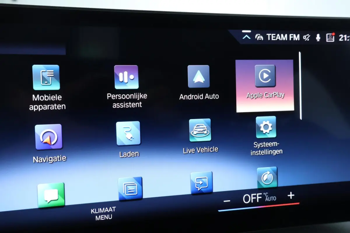 330e LCI FACELIFT|LED|292PK|CARPLAY|SHADOW LINE|ST VWM|17"