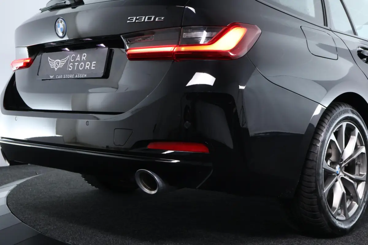 330e LCI FACELIFT|LED|292PK|CARPLAY|SHADOW LINE|ST VWM|17"