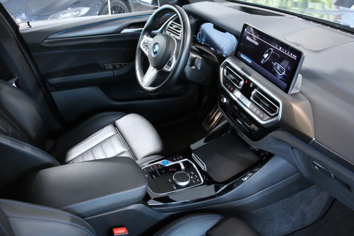 M-SPORT 80 kWh (210kW/286pk) ** LED, LEDER, PANO, VERW. STUUR, 20-inch LMV ** 1e EIG - BMW GARANTIE t/m 04/29 ** ** INFORMEER OOK NAAR ONZE AANTREKKELIJKE FINANCIAL-LEASE TARIEVEN **